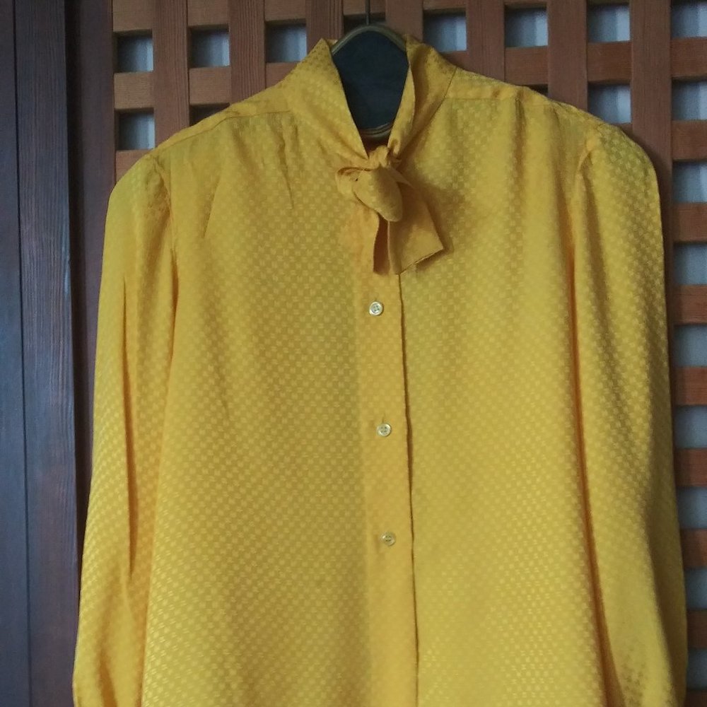 Chanel Blouse Size 4 Yellow Gold